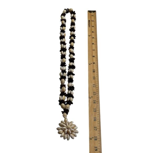 Beautiful Handmade Cowrie Seashell Shell Koa Seed Lei Statement Necklace - Picture 11 of 15